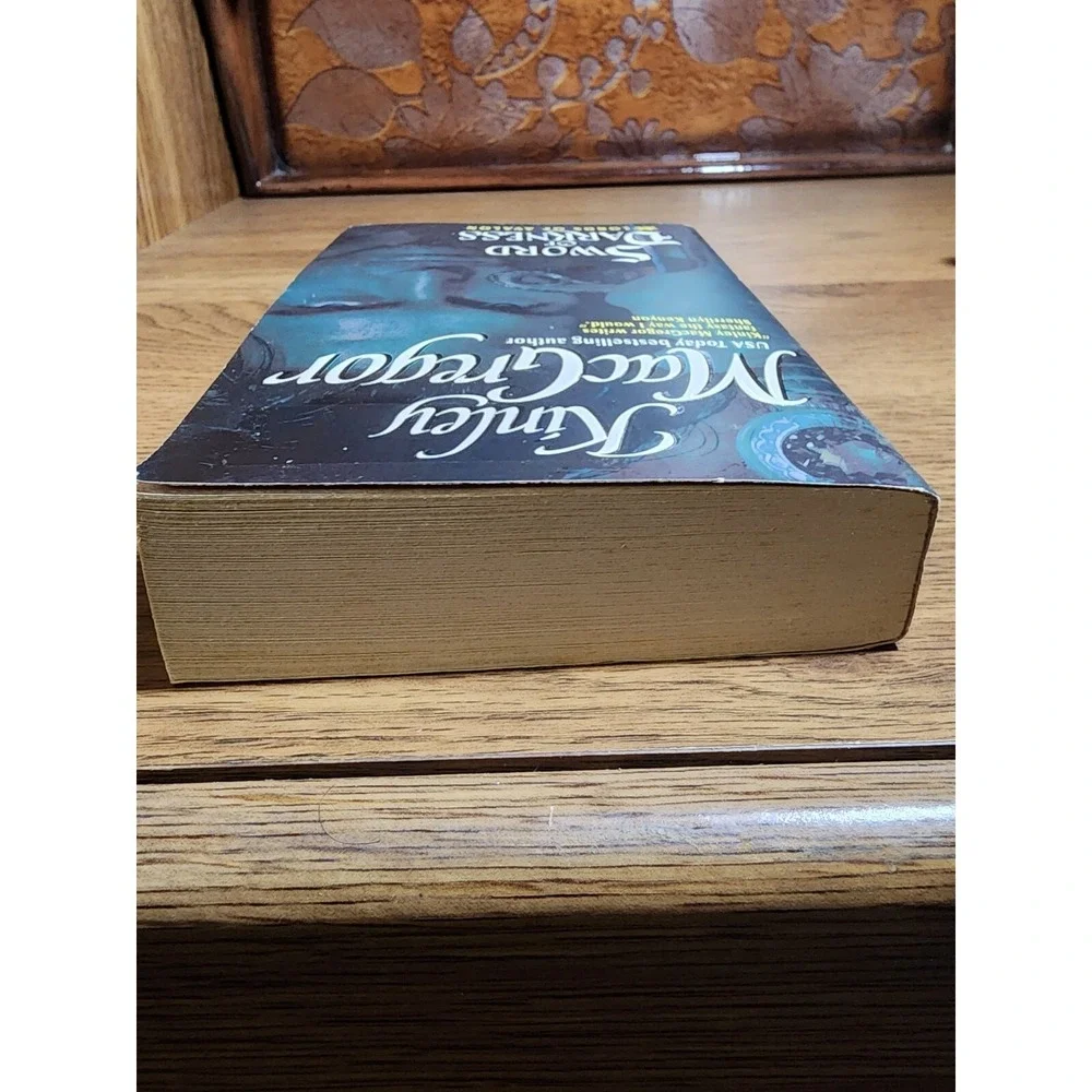 Sword of Darkness by Kinley MacGregor (2006, Mass Market)